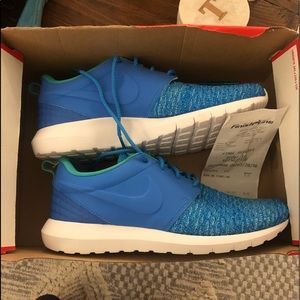New Men’s Nike Roshe Run Flyknit Size 10